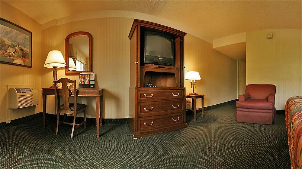 Ramada By Wyndham Denver Downtown Hotel