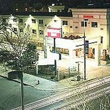 Ramada By Wyndham Denver Downtown