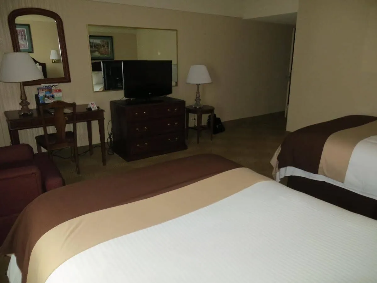 Hotel Ramada By Wyndham Denver Downtown